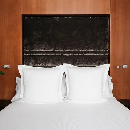 Banke Opera, Autograph Collection Szálloda Párizs