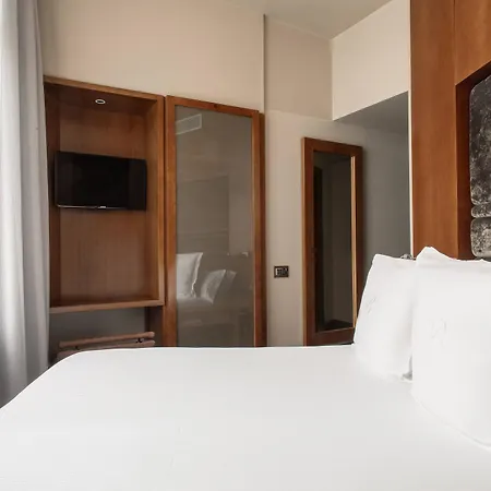 Banke Opera, Autograph Collection 5* Paris