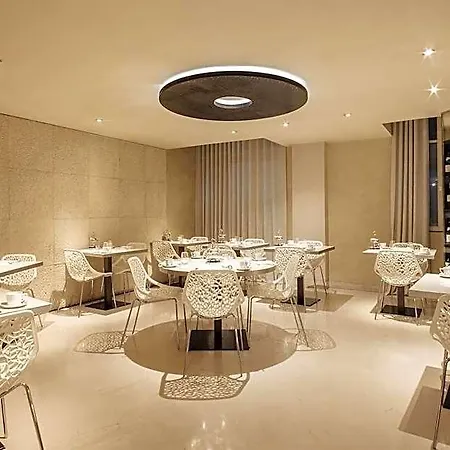 Banke Opera, Autograph Collection Hotel Paris