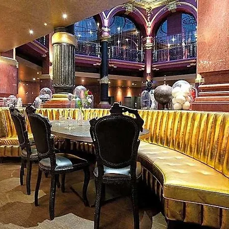 Banke Opera, Autograph Collection 5* Paris
