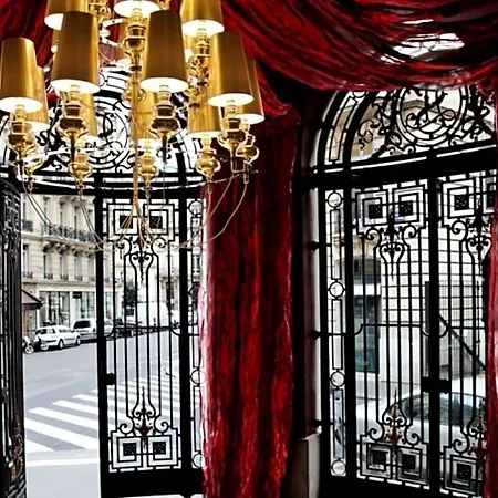 Banke Opera, Autograph Collection Hotel 5*