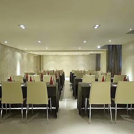 Banke Opera, Autograph Collection Hotel
