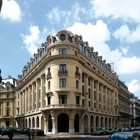 Banke Opera, Autograph Collection Paris