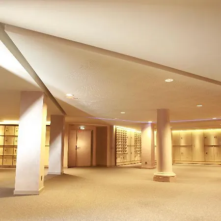 Banke Opera, Autograph Collection Hotel