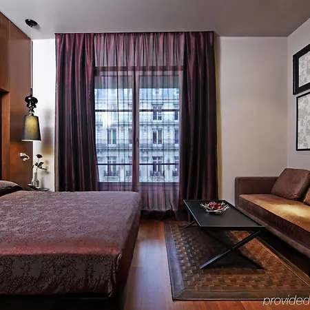 فندق Banke Opera, Autograph Collection 5*