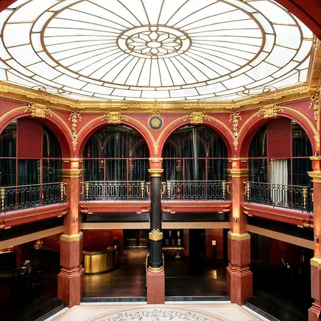 Banke Opera, Autograph Collection 5* Paris