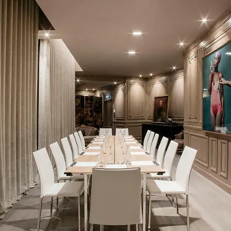 Banke Opera, Autograph Collection Hotell 5*