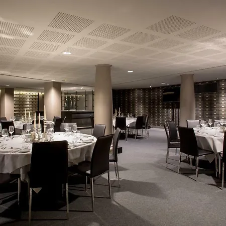 Banke Opera, Autograph Collection Hotel