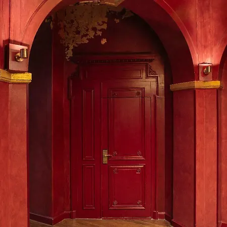 Banke Opera, Autograph Collection Hotel