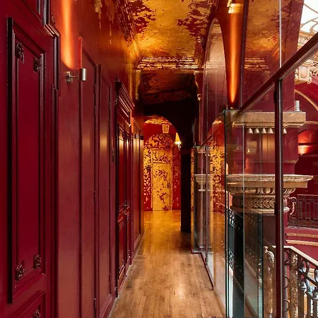 Banke Opera, Autograph Collection 5*