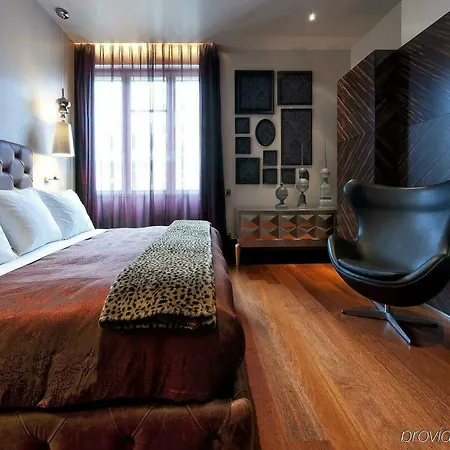 Banke Opera, Autograph Collection 5* Parigi