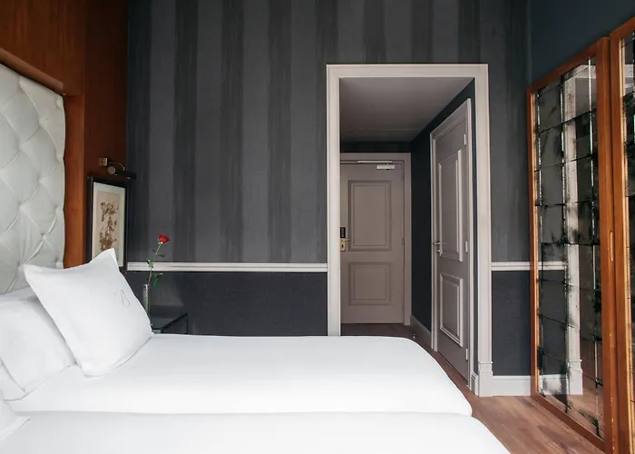 Banke Opera, Autograph Collection 호텔 파리