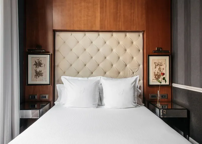 Banke Opera, Autograph Collection