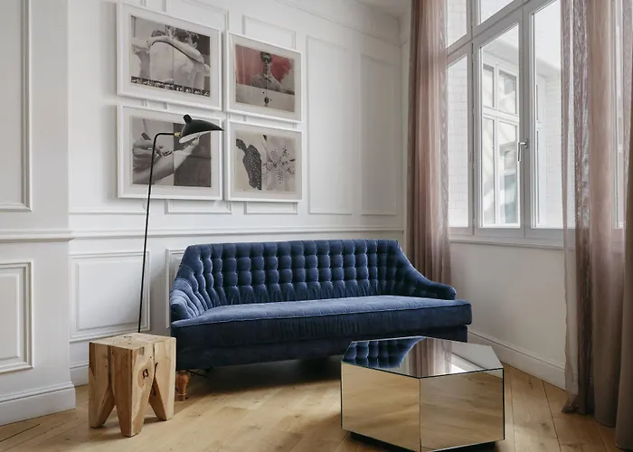 Banke Opera, Autograph Collection 파리