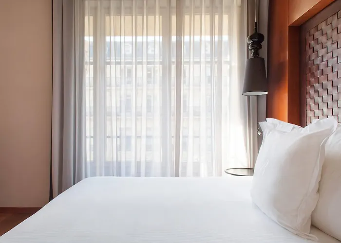 Banke Opera, Autograph Collection 5*