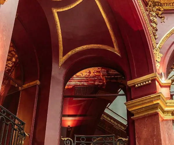 호텔 Banke Opera, Autograph Collection 5*