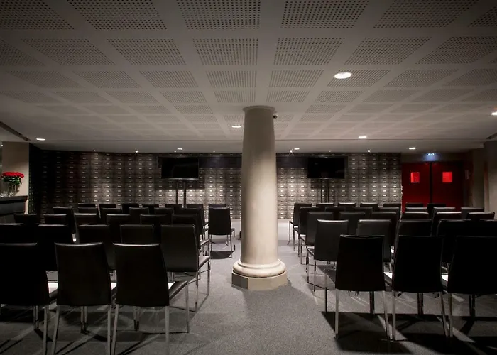 Banke Opera, Autograph Collection