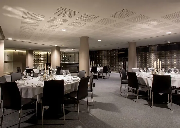 Banke Opera, Autograph Collection Hotel