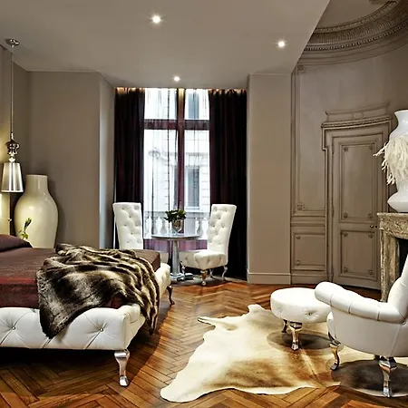 Banke Opera, Autograph Collection Hotel París