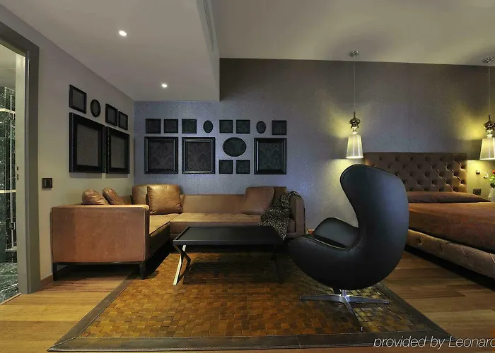 Banke Opera, Autograph Collection 5* Paris